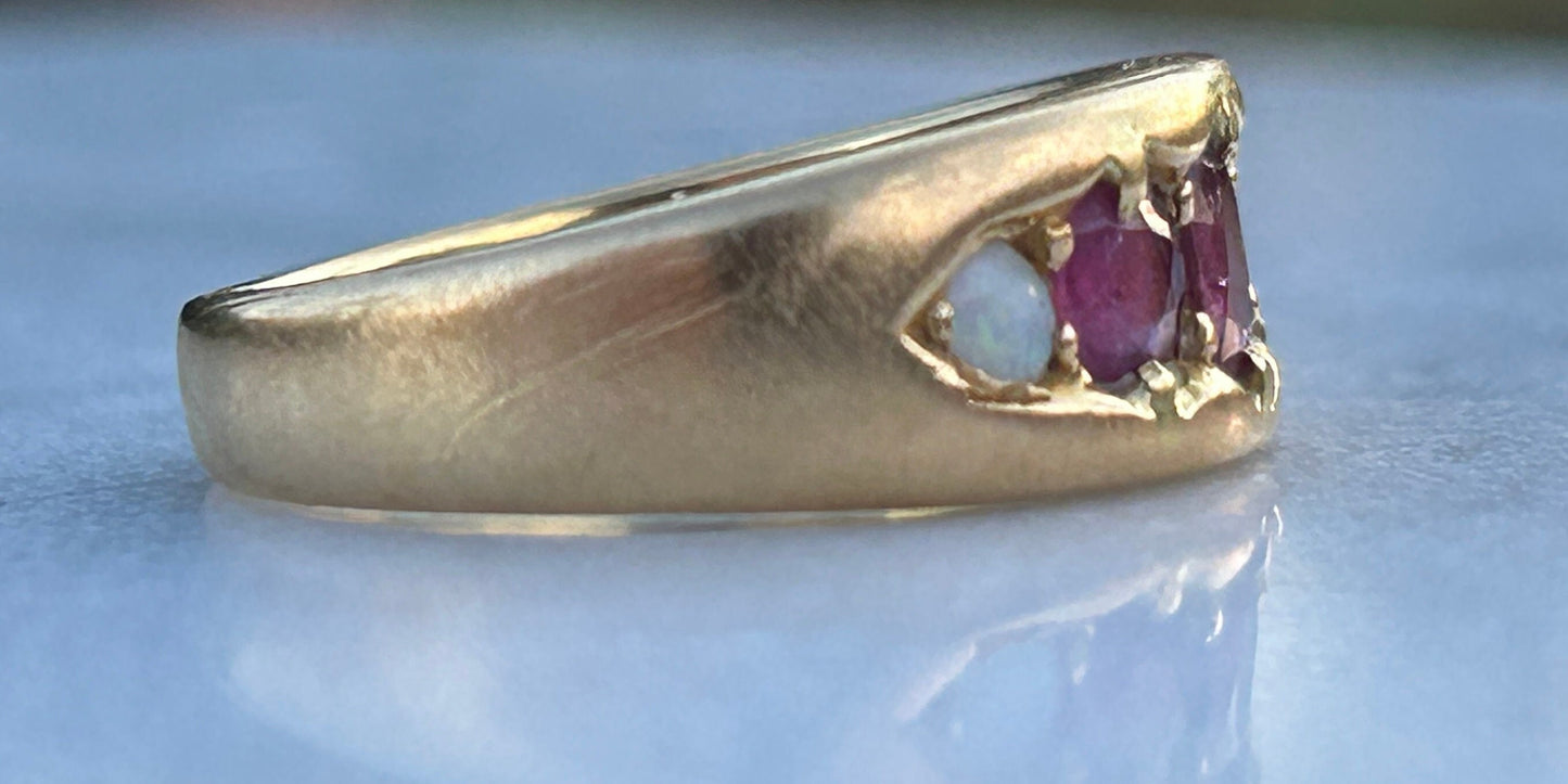 Antique Ruby and Opal five stone ring, in 18ct Yellow Gold, size 5 3/4 Weight 7.4 grams