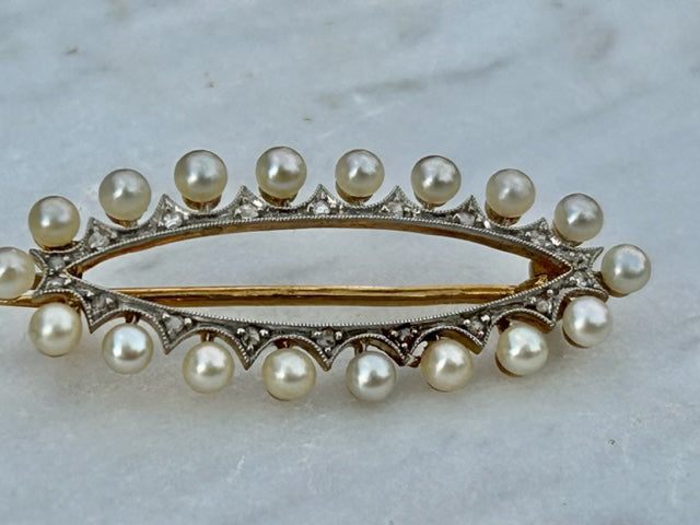 Antique Art Deco Pearl and Diamond 18ct Brooch with Enclosed Gold Back.