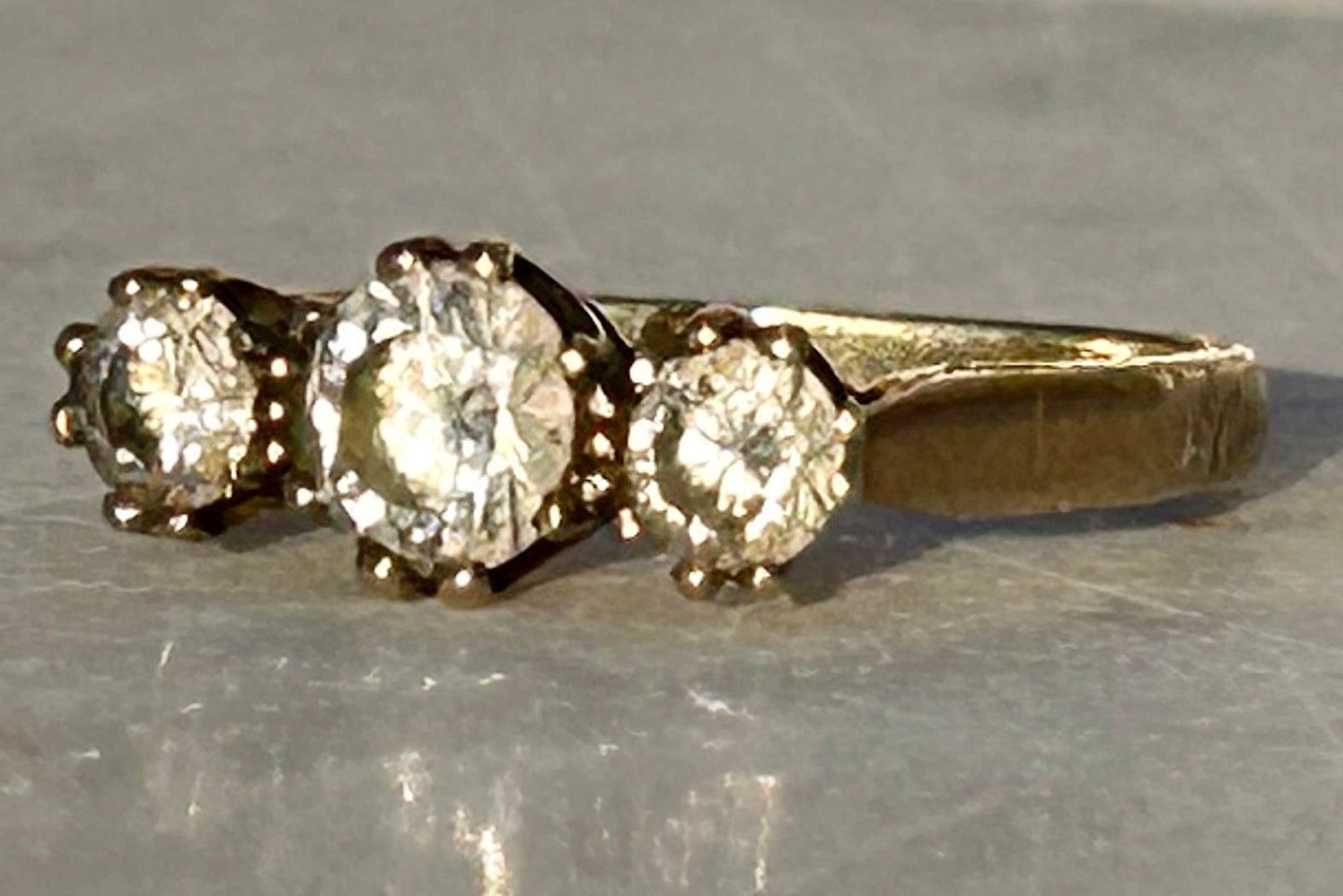 Vintage Cubic Zirconia Trilogy Ring 9k Gold. Fully Hallmarked.