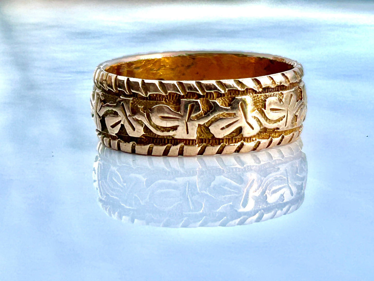 Antique Victorian 18ct Gold Clover Carved Ring. Fully Hallmark.Birmingham 1890