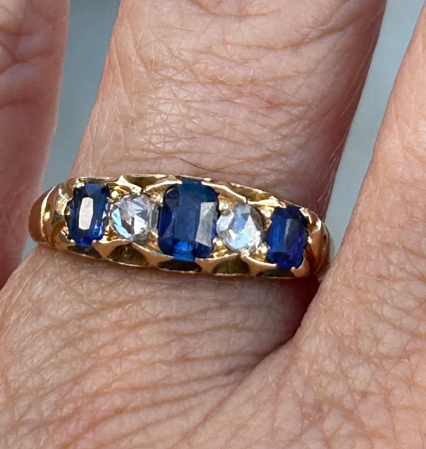 Victorian Sapphire and Rose Cut Diamond Ring 18k Gold